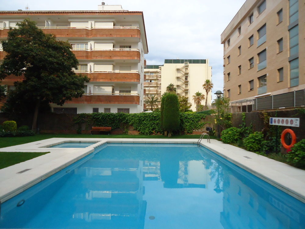 Apartamentos Antillas Fenals Lloret de Mar Exterior foto